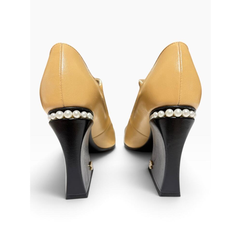 Chanel 2022 Metiers d'Art Pearl CC Cap Toe Mary Jane Pumps Beige Black 38 8 - Picture 3 of 12